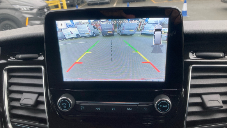 Ford Tourneo Custom 320 L1 Diesel Fwd 2.0 EcoBlue 136ps H1 Titanium 8 seater